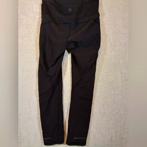 Black Athleta Elation Train 7/8 Tight Leggings XXS